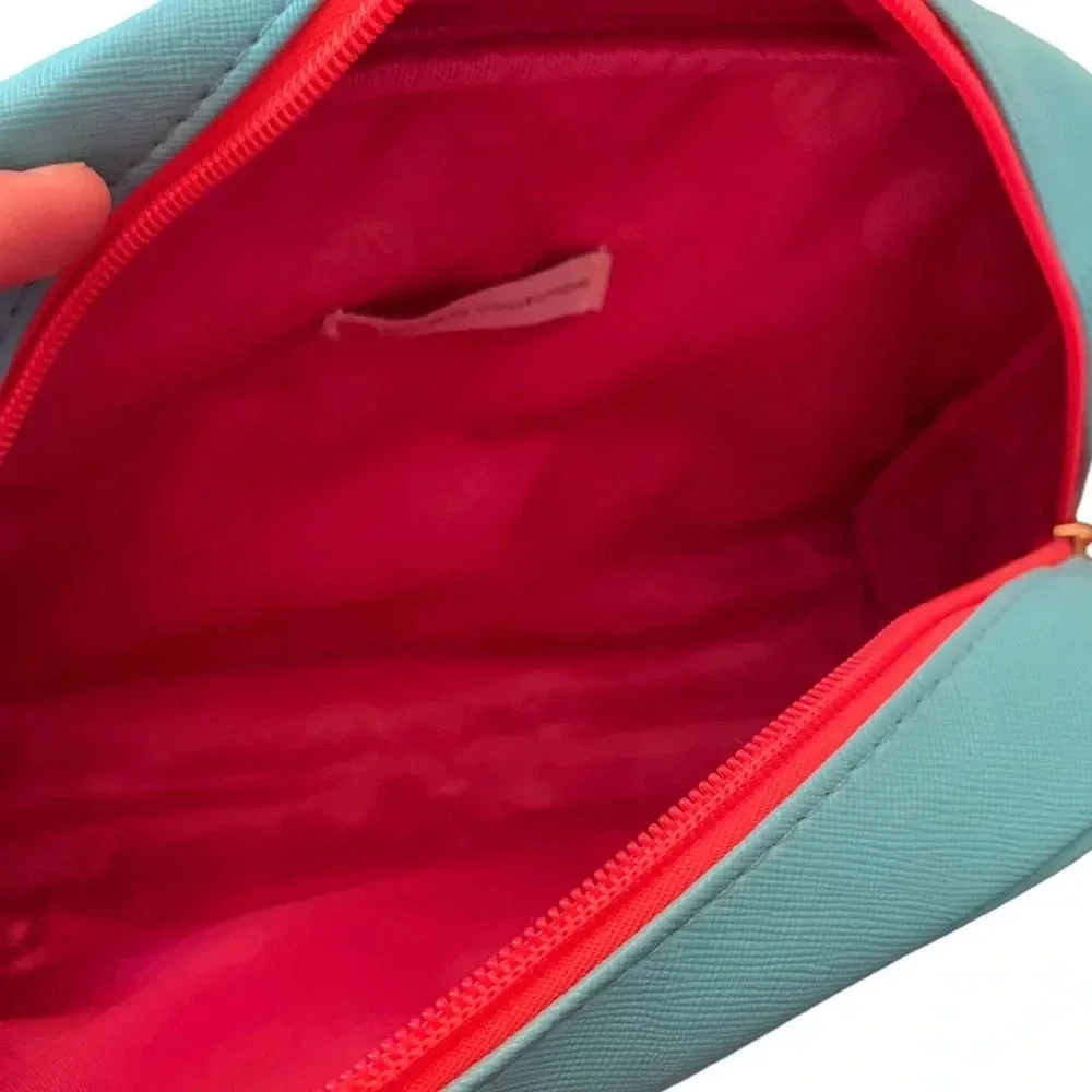 Macbeth Collection By Margaret Joseph Carry All Travel Bag